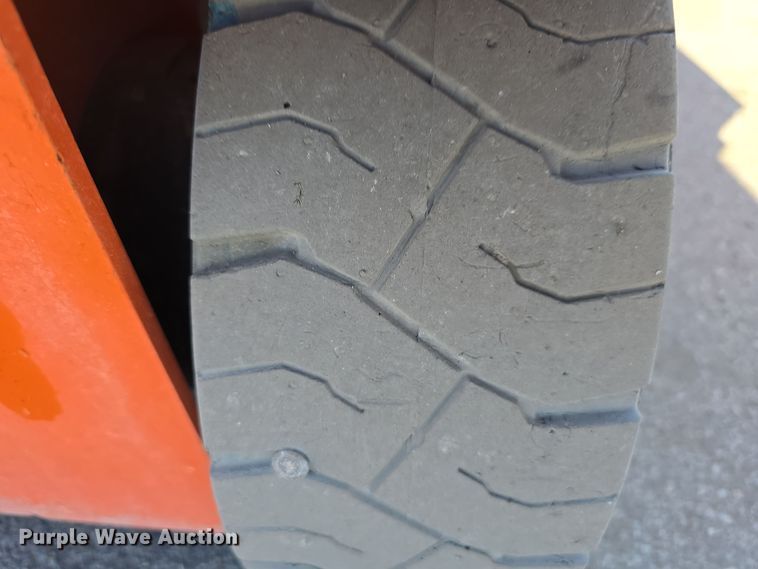 image for item DW3780 2017 Snorkel S4726E scissor lift