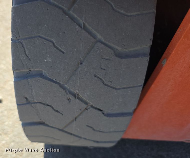 image for item DW3780 2017 Snorkel S4726E scissor lift