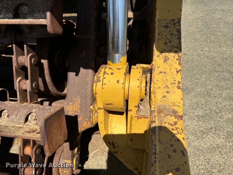 image for item DX3518 1988 Caterpillar  615C elevating scraper