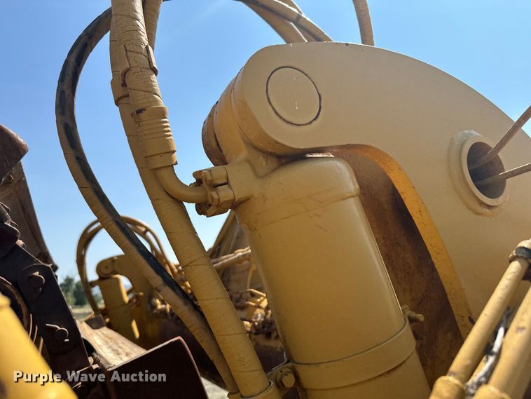 image for item DX3518 1988 Caterpillar  615C elevating scraper