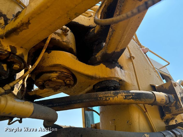 image for item DX3518 1988 Caterpillar  615C elevating scraper