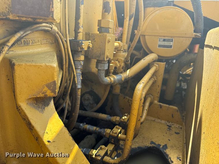 image for item DX3518 1988 Caterpillar  615C elevating scraper