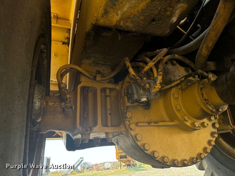 image for item DX3518 1988 Caterpillar  615C elevating scraper