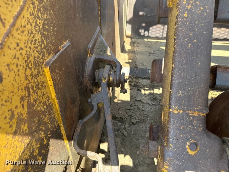 image for item DX3518 1988 Caterpillar  615C elevating scraper