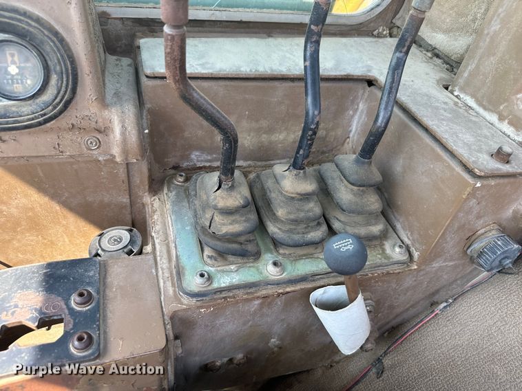 image for item DX3518 1988 Caterpillar  615C elevating scraper