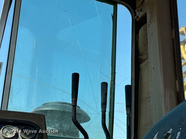 image for item DX3518 1988 Caterpillar  615C elevating scraper