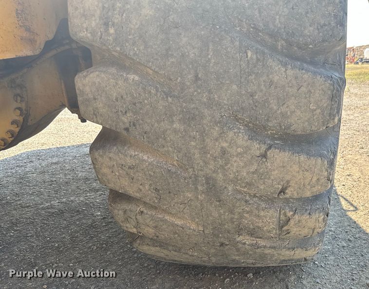 image for item DX3518 1988 Caterpillar  615C elevating scraper