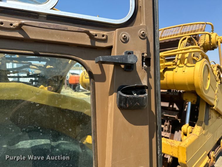 image for item DX3518 1988 Caterpillar  615C elevating scraper