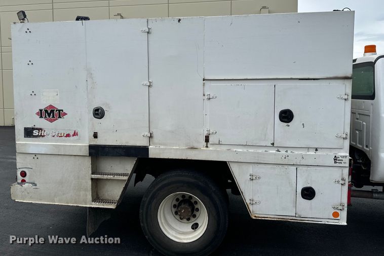 image for item DX3555 2008 Ford F750 Super Duty fuel / lube truck