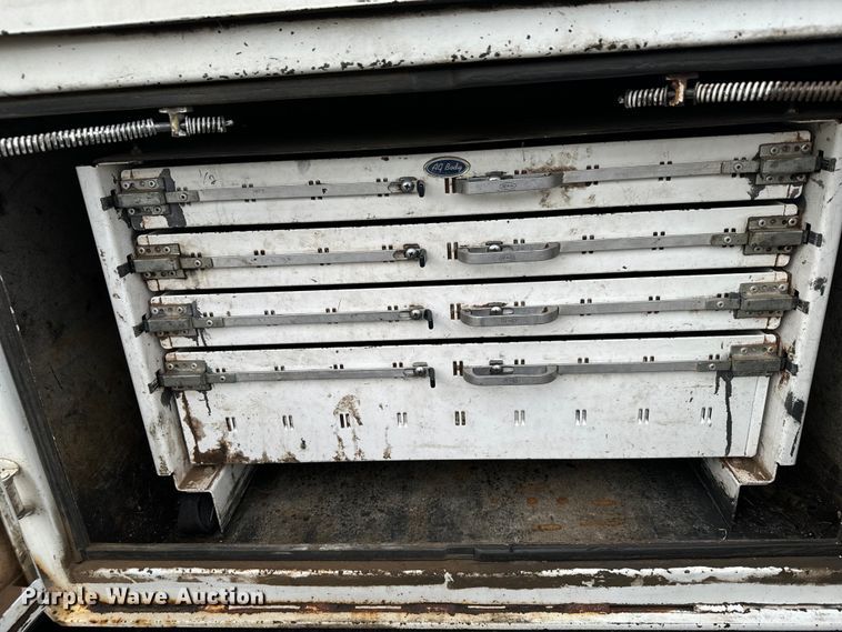 image for item DX3555 2008 Ford F750 Super Duty fuel / lube truck