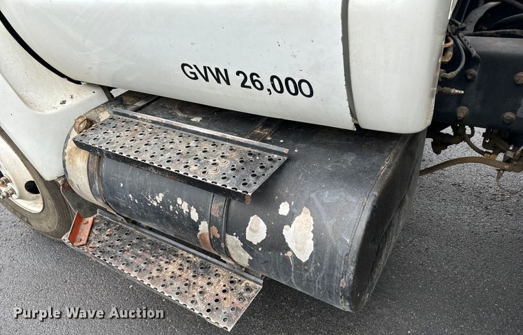 image for item DX3555 2008 Ford F750 Super Duty fuel / lube truck