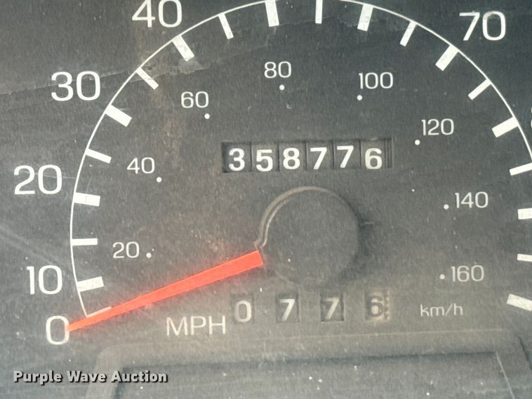 image for item DX3555 2008 Ford F750 Super Duty fuel / lube truck