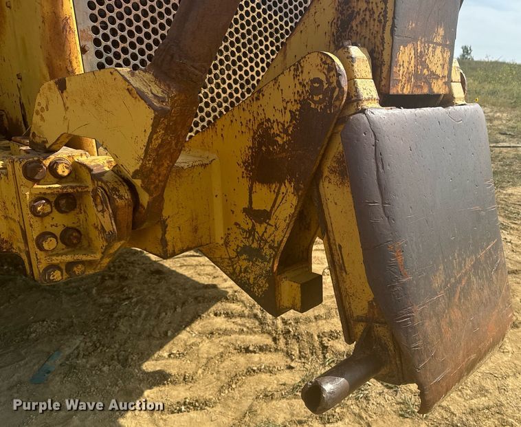 image for item EE7640 1981 Caterpillar 627B conventional scraper