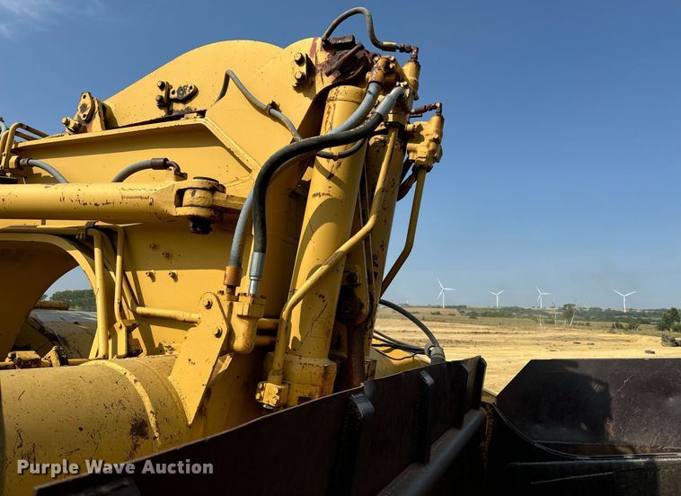 image for item EE7640 1981 Caterpillar 627B conventional scraper