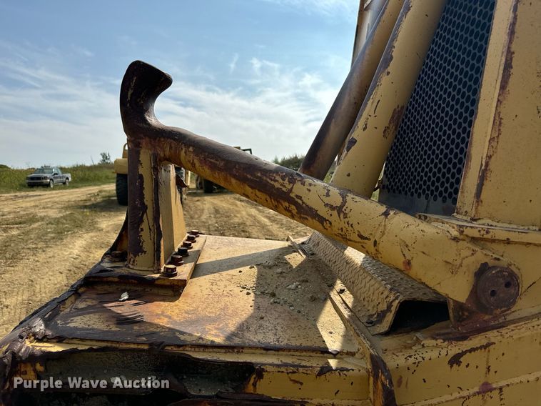 image for item EE7640 1981 Caterpillar 627B conventional scraper