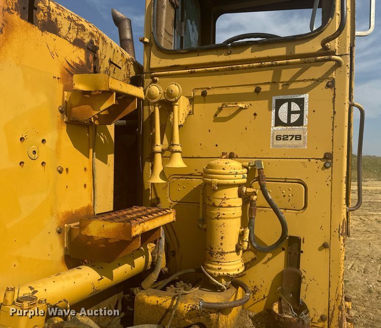 image for item EE7640 1981 Caterpillar 627B conventional scraper