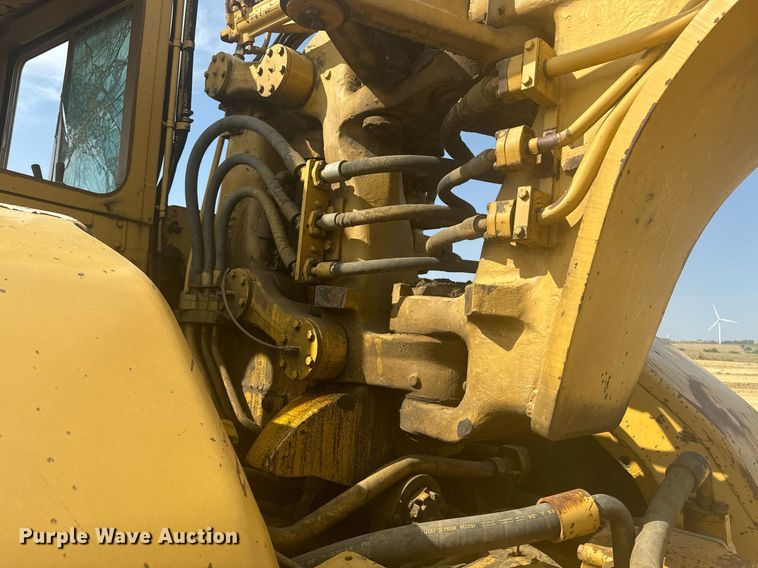 image for item EE7640 1981 Caterpillar 627B conventional scraper