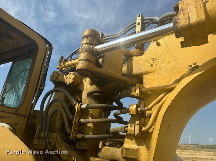 image for item EE7640 1981 Caterpillar 627B conventional scraper