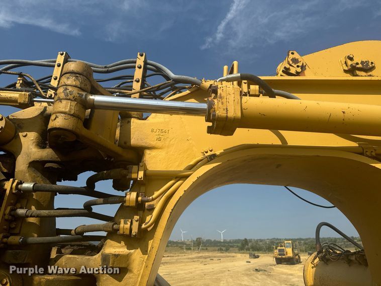 image for item EE7640 1981 Caterpillar 627B conventional scraper