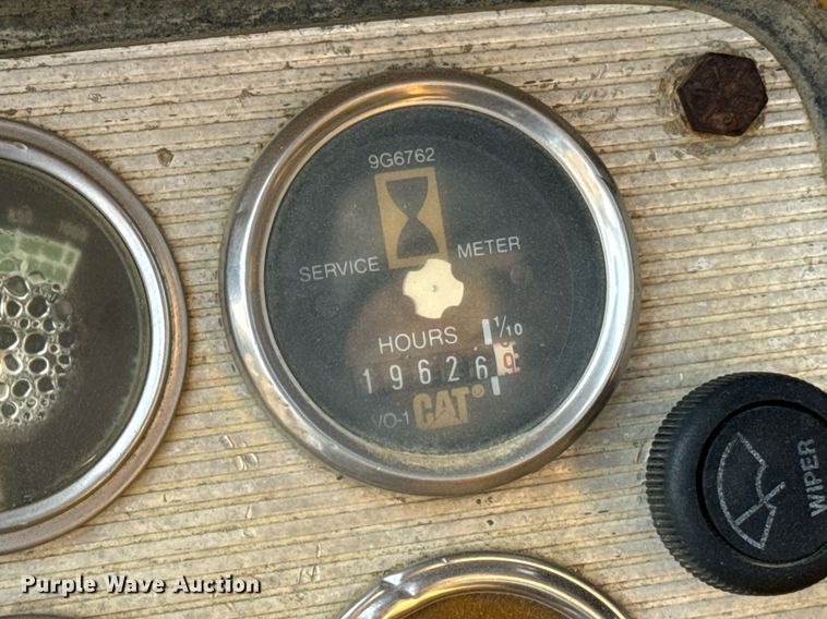 image for item EE7640 1981 Caterpillar 627B conventional scraper