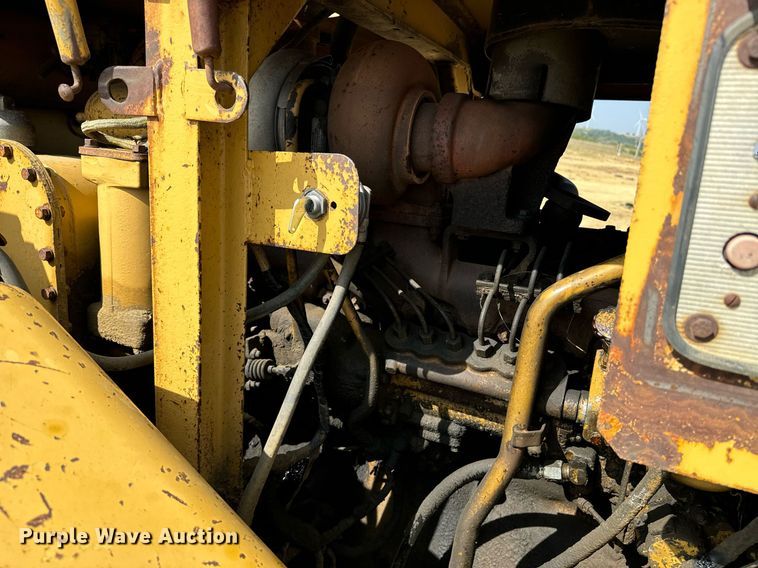 image for item EE7640 1981 Caterpillar 627B conventional scraper