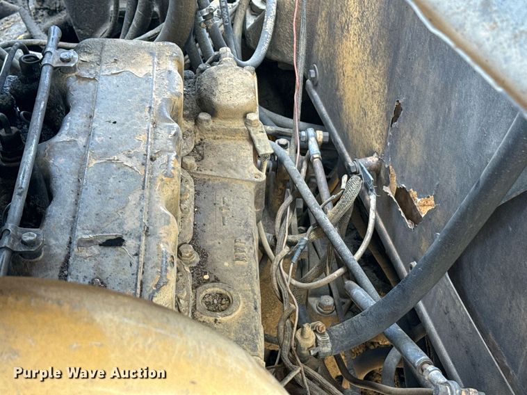 image for item EE7640 1981 Caterpillar 627B conventional scraper