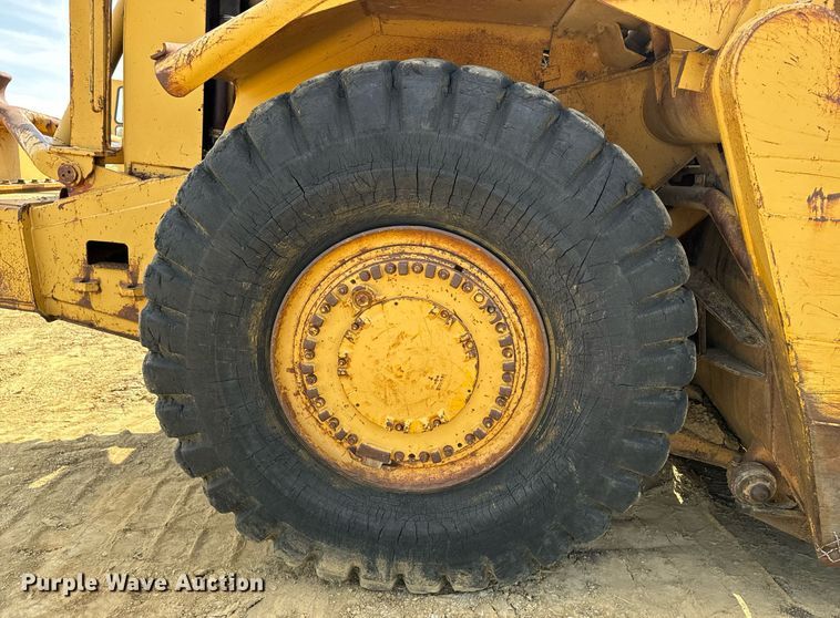 image for item EE7640 1981 Caterpillar 627B conventional scraper