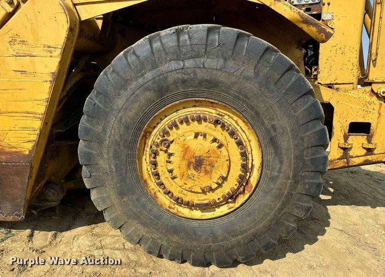 image for item EE7640 1981 Caterpillar 627B conventional scraper