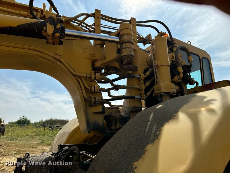 image for item EE7641 1978 Caterpillar 627B conventional scraper