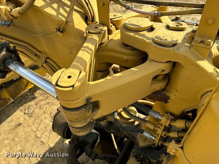 image for item EE7641 1978 Caterpillar 627B conventional scraper