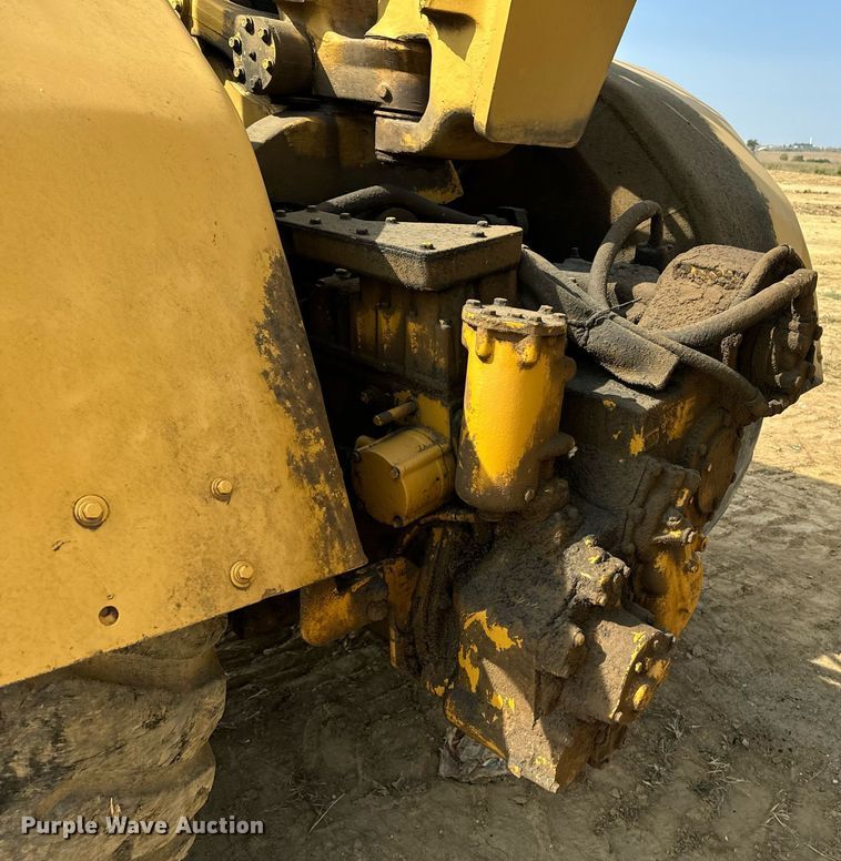 image for item EE7641 1978 Caterpillar 627B conventional scraper