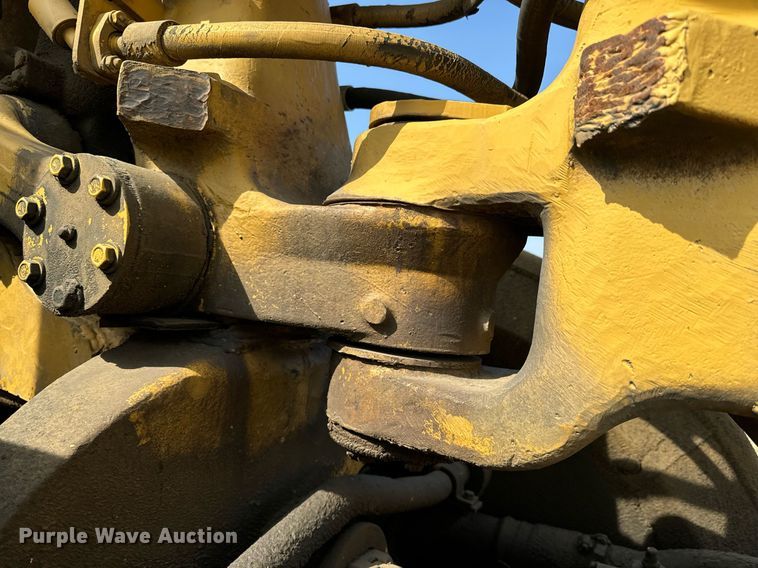 image for item EE7641 1978 Caterpillar 627B conventional scraper