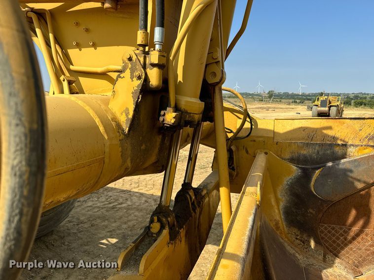 image for item EE7641 1978 Caterpillar 627B conventional scraper