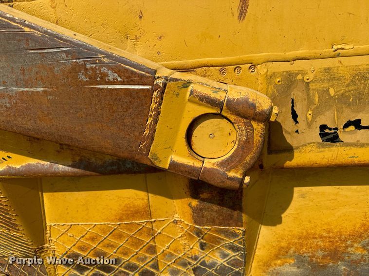 image for item EE7641 1978 Caterpillar 627B conventional scraper