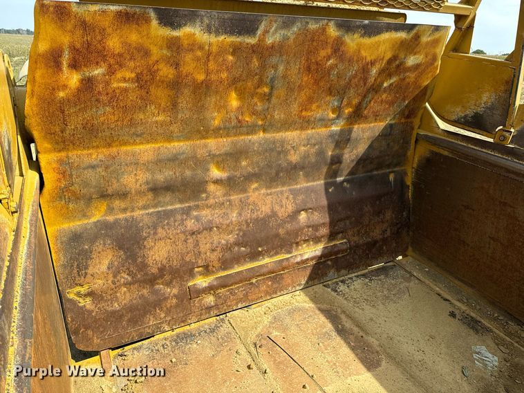 image for item EE7641 1978 Caterpillar 627B conventional scraper