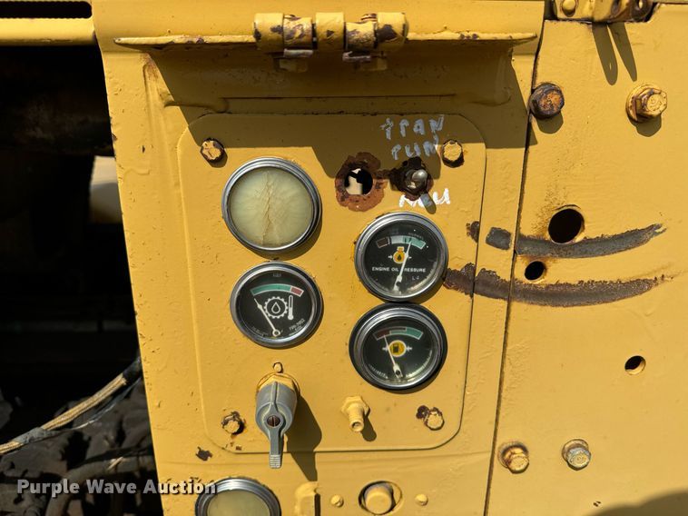 image for item EE7641 1978 Caterpillar 627B conventional scraper