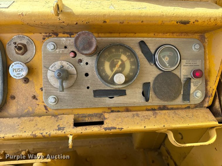 image for item EE7641 1978 Caterpillar 627B conventional scraper