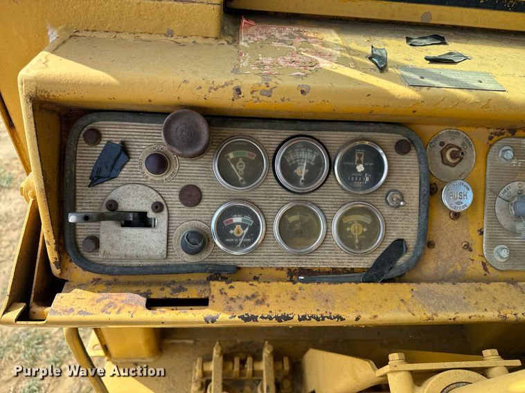 image for item EE7641 1978 Caterpillar 627B conventional scraper