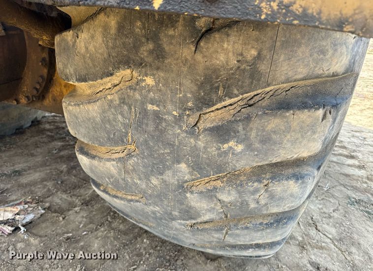 image for item EE7641 1978 Caterpillar 627B conventional scraper