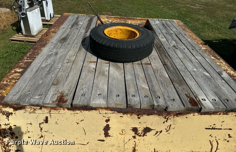 image for item EE7651 1966 Load King FB16D drop deck equipment trailer