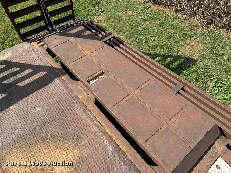 image for item EE7651 1966 Load King FB16D drop deck equipment trailer