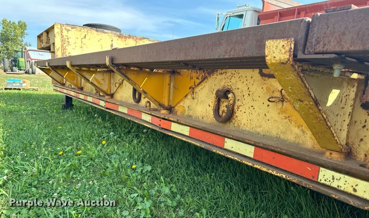 image for item EE7651 1966 Load King FB16D drop deck equipment trailer