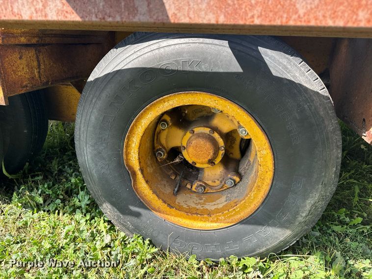 image for item EE7651 1966 Load King FB16D drop deck equipment trailer