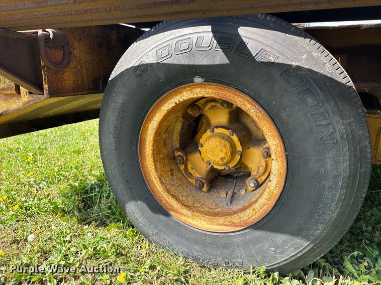 image for item EE7651 1966 Load King FB16D drop deck equipment trailer