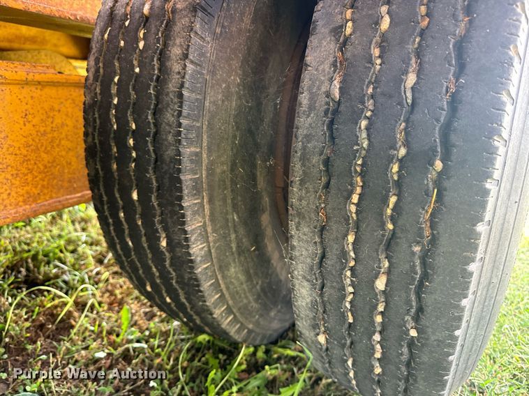 image for item EE7651 1966 Load King FB16D drop deck equipment trailer