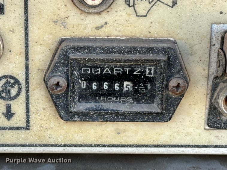 image for item EE7665 Snorkel SL 25 scissor lift