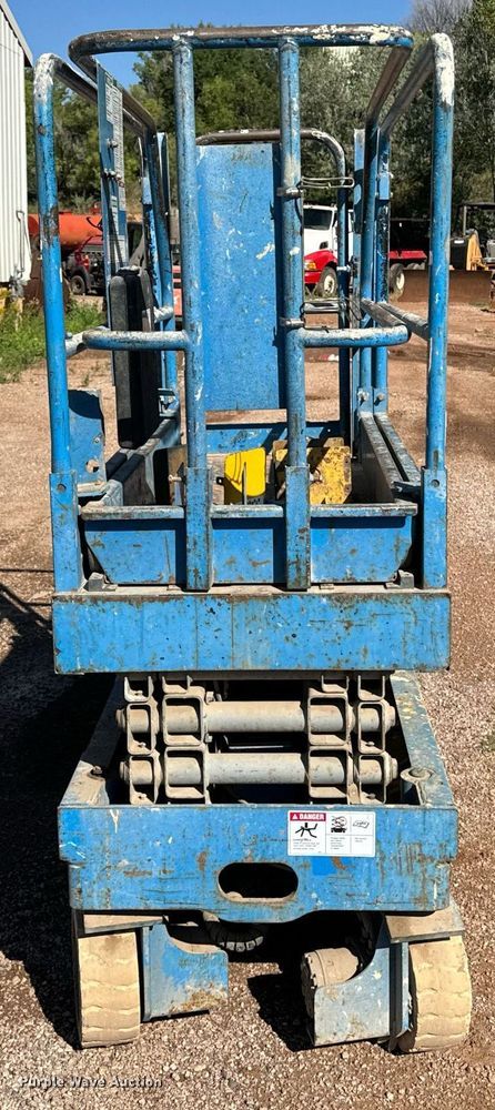 image for item EE7666 Genie GS-1930 scissor lift