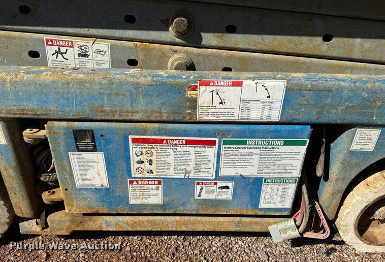 image for item EE7666 Genie GS-1930 scissor lift