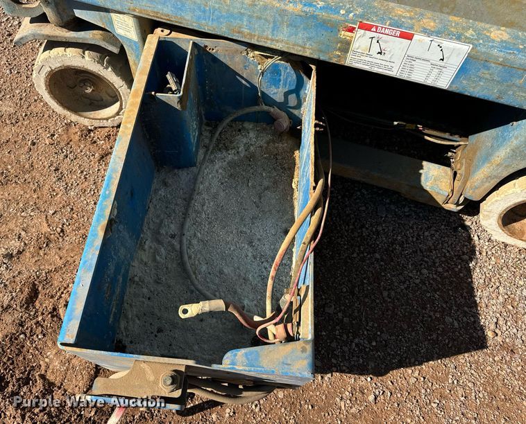 image for item EE7666 Genie GS-1930 scissor lift