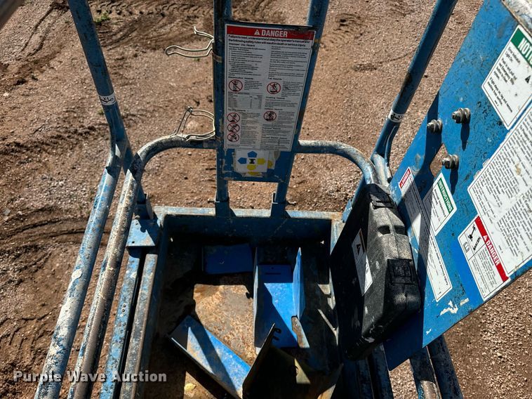 image for item EE7666 Genie GS-1930 scissor lift
